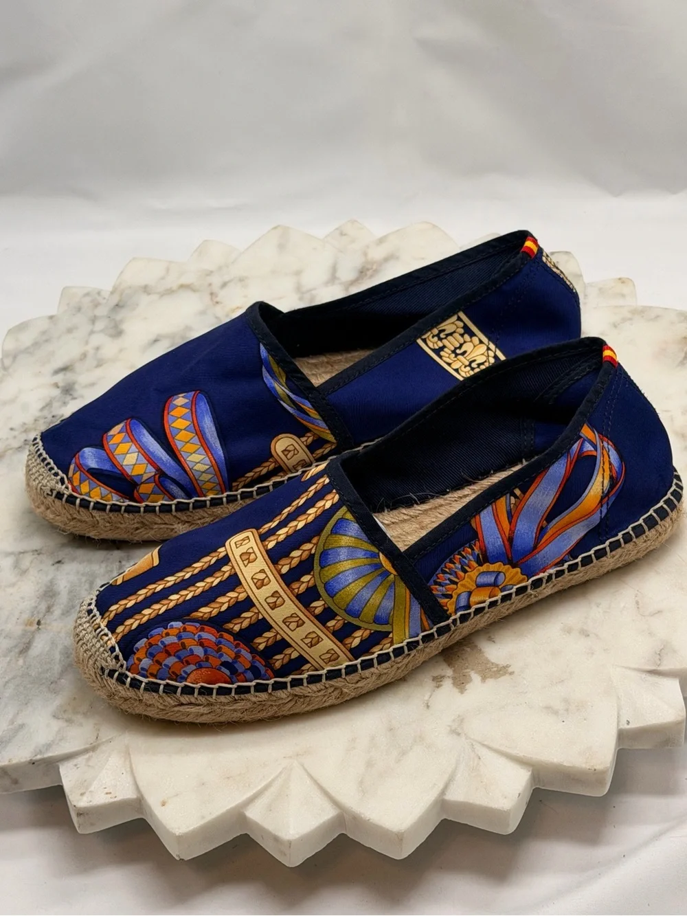 Respoke Designer Silk Espadrilles Women’s Sz 39 Navy Blue Multi Print Flat Shoes